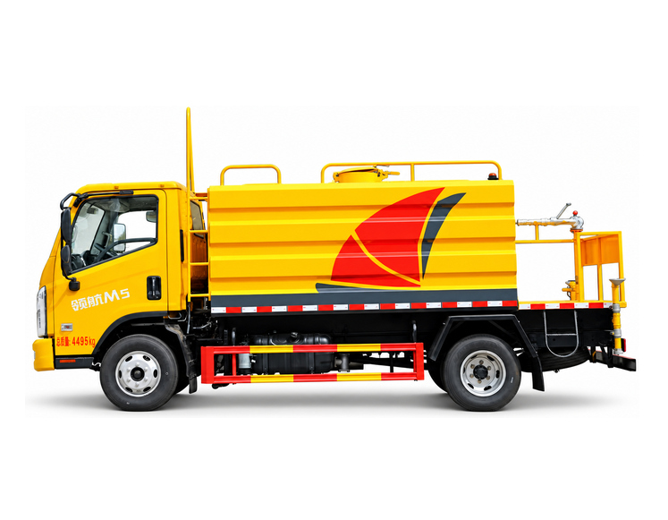 福田领航M5多功能抑尘车 CLW5045TYH6SL 车辆图片
