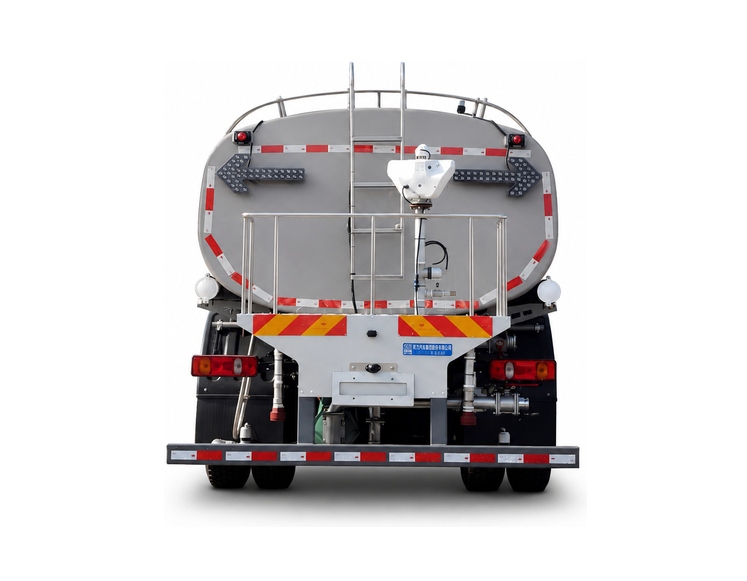 东风华神纯电动路面清洗车 CL5181GXSBEV 车辆图片
